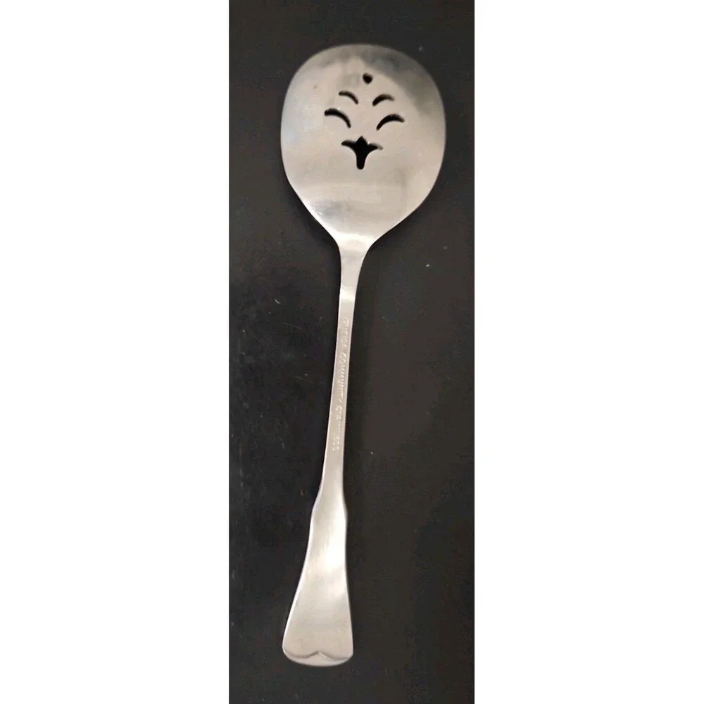 Oneida Community Stainless Patrick Henry Pierced Jelly Server